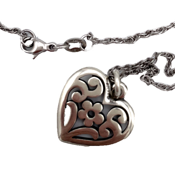 James Avery retired Floral Heart Pendant 18" Chain 925S - Picture 5 of 6